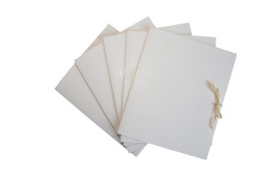 Teczka bezkwasowa 240g. ISO 9706 320x230x35mm (50szt.) 4-95001 KIEL-TECH